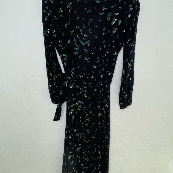 GANNI dress midi wrap crepe EU 38 sz 6. So flattering. Fits slightly small. - Picture 8 of 13